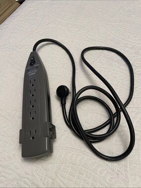 BELKIN Surge Madter Surge Protector Gray with Multiple Outlets Electrical Cord